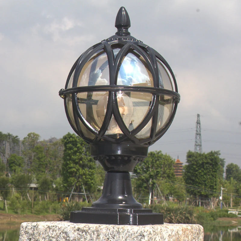 ?European Waterproof Rust-Proof Bronze Decorative Outdoor Post Lamp with Glass Globe & Die-Cast Aluminum, E27 Bulb for Garden