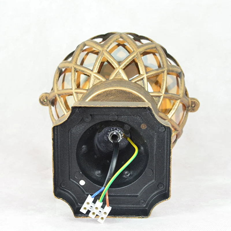 European-Inspired Glass Globe Post Lamp with E27 Socket & IP65 Waterproof, Cast Iron Outdoor Landscape Lighting for Gardent