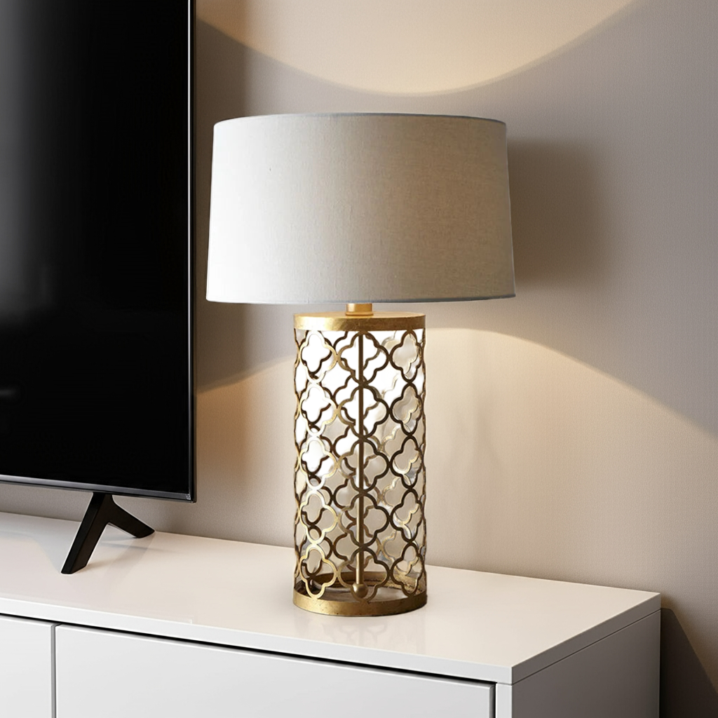 American Golden Wrought Iron Hollow Pattern Livingroom Table Lamp Luxury Bedroom Bedside LED E27 Beige Cloth Cover Desk Lighting